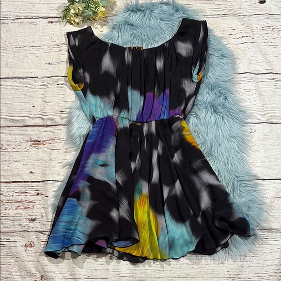 Alice + Olivia Silk Watercolor Flutter Silk Mini Dress - Picture 2 of 10